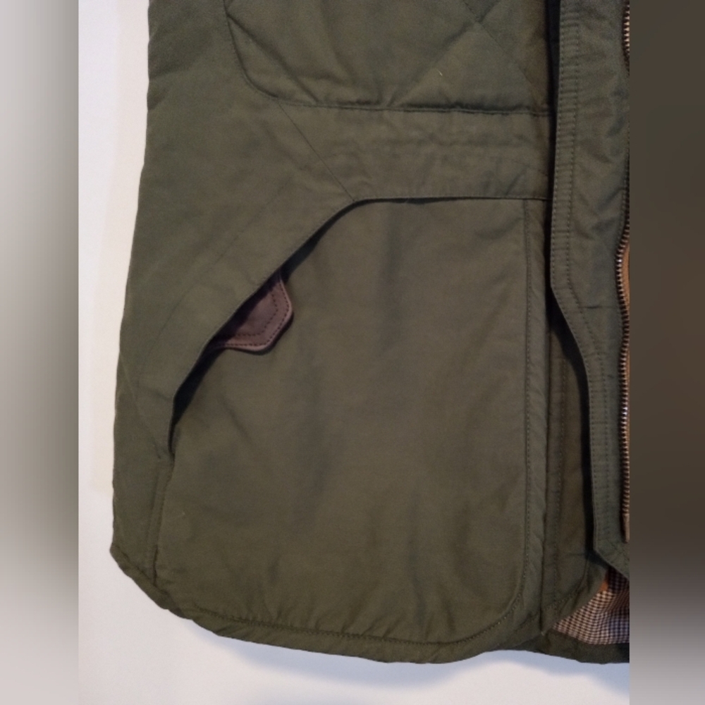 Eddie Bauer Sport Shop Women's Olive Green Quilted Goose down Vest - Picture 4 of 8